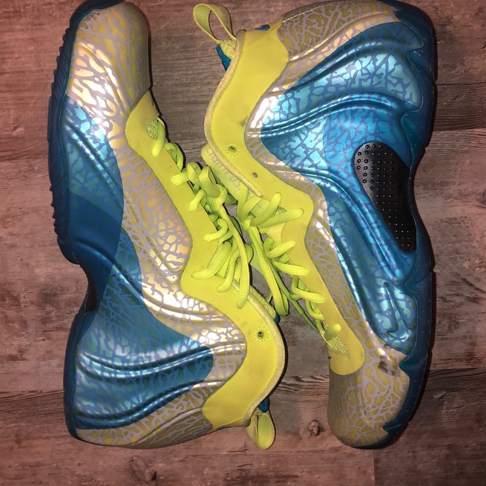 Nike flightposites sneakers